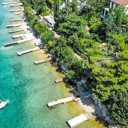 Visnja-2 By Interhome Appartement