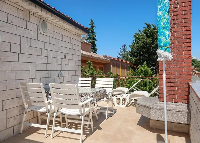 Visnja-2 By Interhome