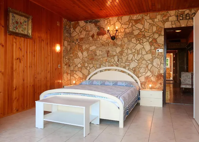 Visnja-2 By Interhome